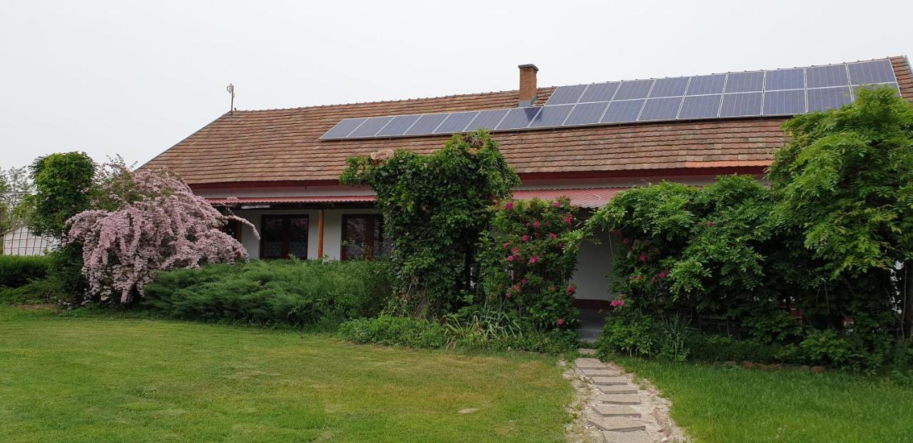 Dobo Tanya Villa Roszke Екстериор снимка